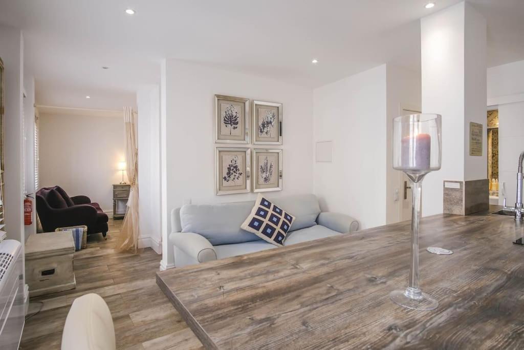 Summer Breeze Apartment, In The Historic Centre Of Lagos Luaran gambar
