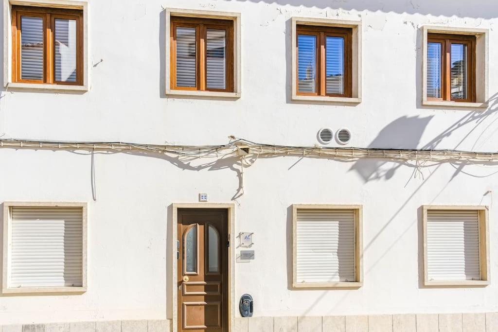 Summer Breeze Apartment, In The Historic Centre Of Lagos Luaran gambar