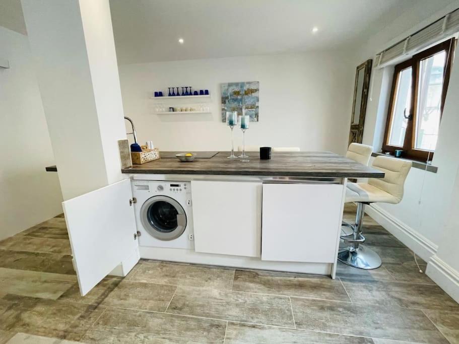 Summer Breeze Apartment, In The Historic Centre Of Lagos Luaran gambar