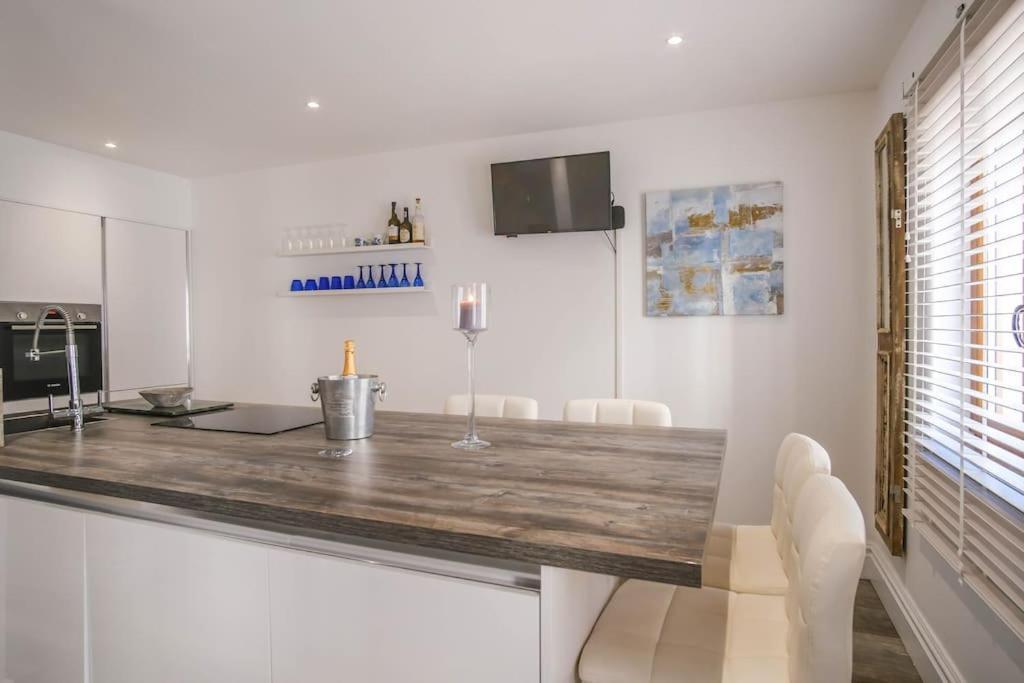 Summer Breeze Apartment, In The Historic Centre Of Lagos Luaran gambar