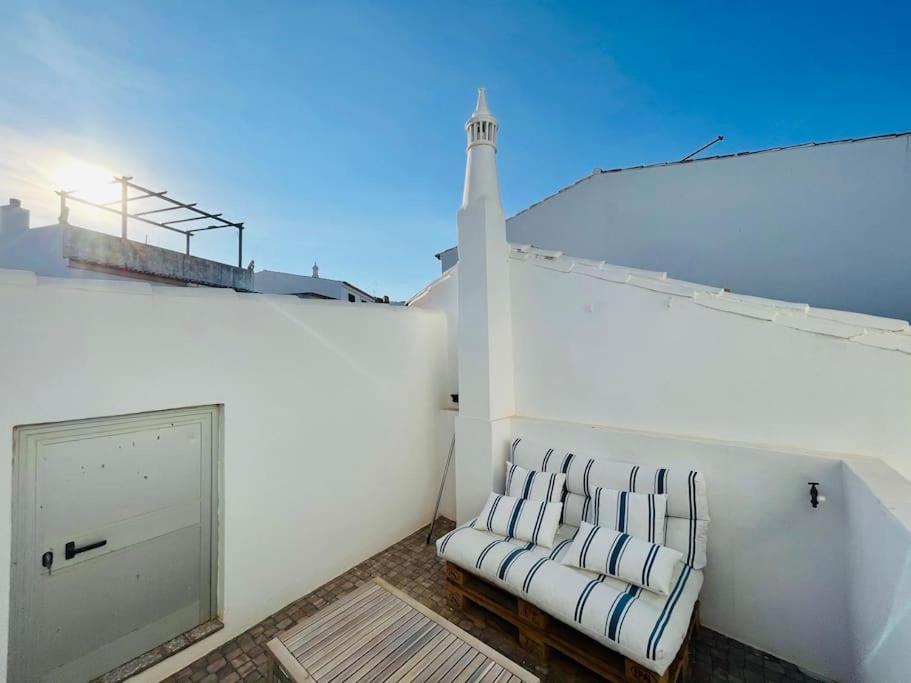 Summer Breeze Apartment, In The Historic Centre Of Lagos Luaran gambar